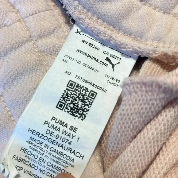 Baby Pink Puma Shorts. Size small - Picture 6 of 7